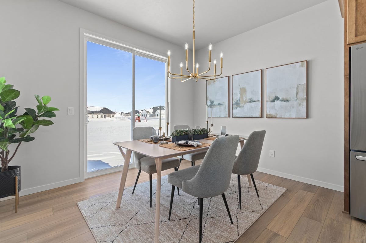 2380-scheuring-rd-lawrence-wi-dining-room