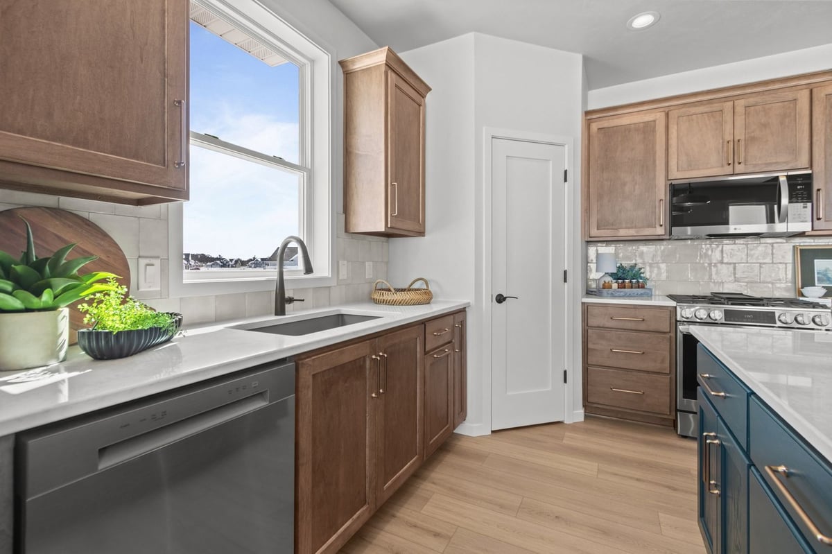 2380-scheuring-rd-lawrence-wi-kitchen-sink-window