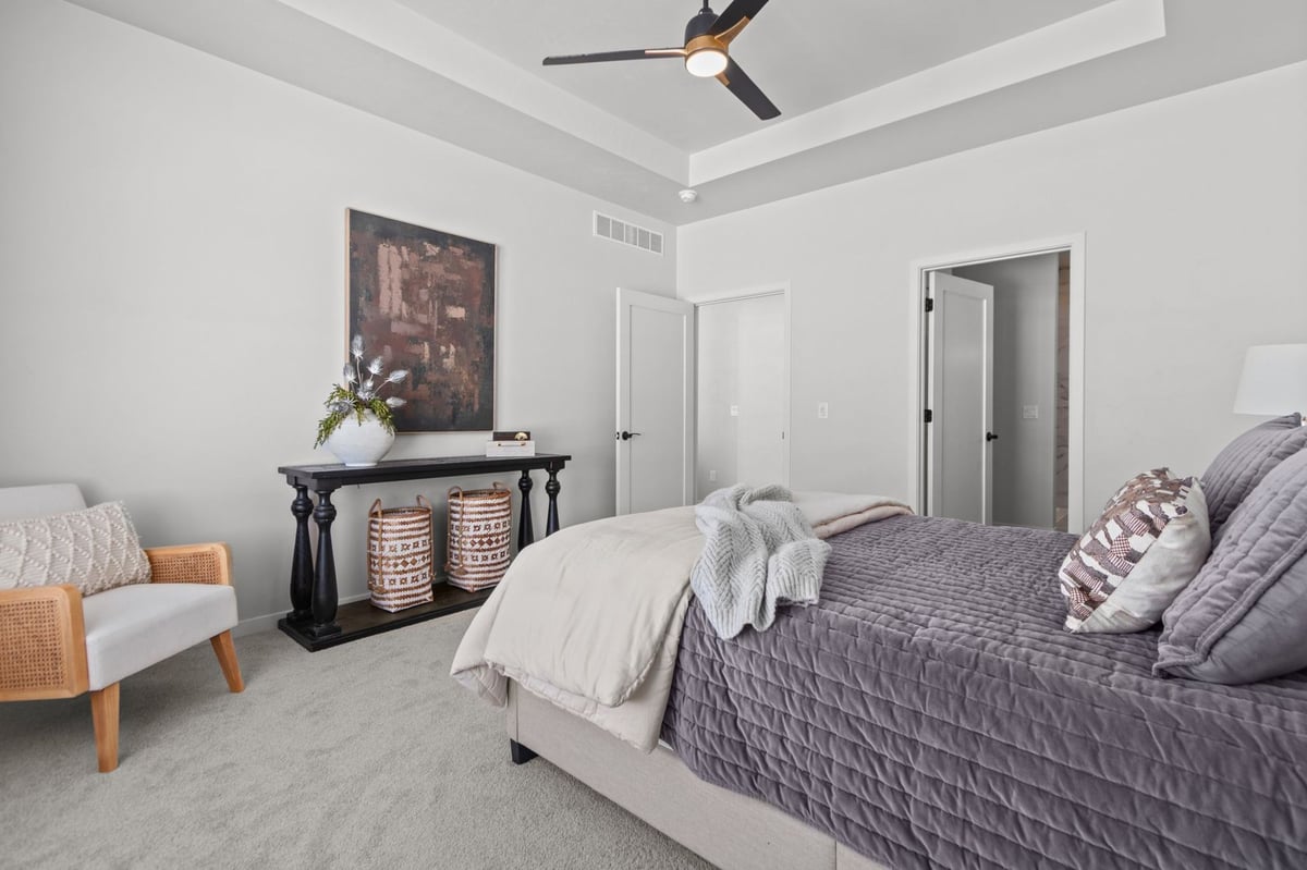 2380-scheuring-rd-lawrence-wi-primary-bedroom-angle