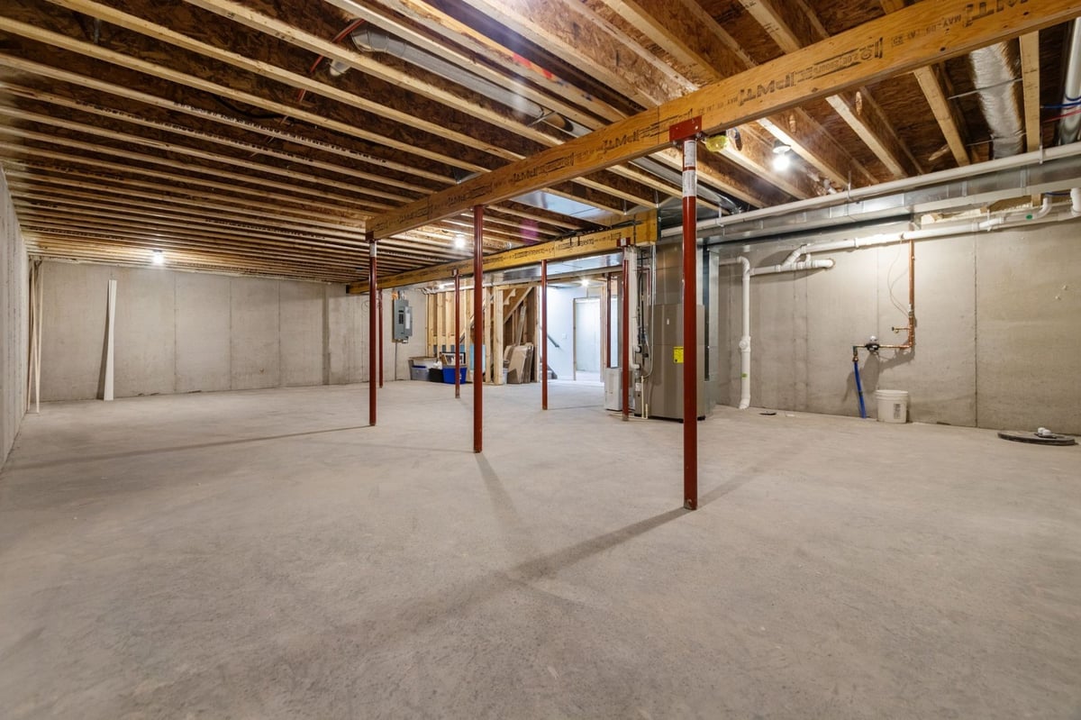 2380-scheuring-rd-lawrence-wi-unfinished-basement-mechanical