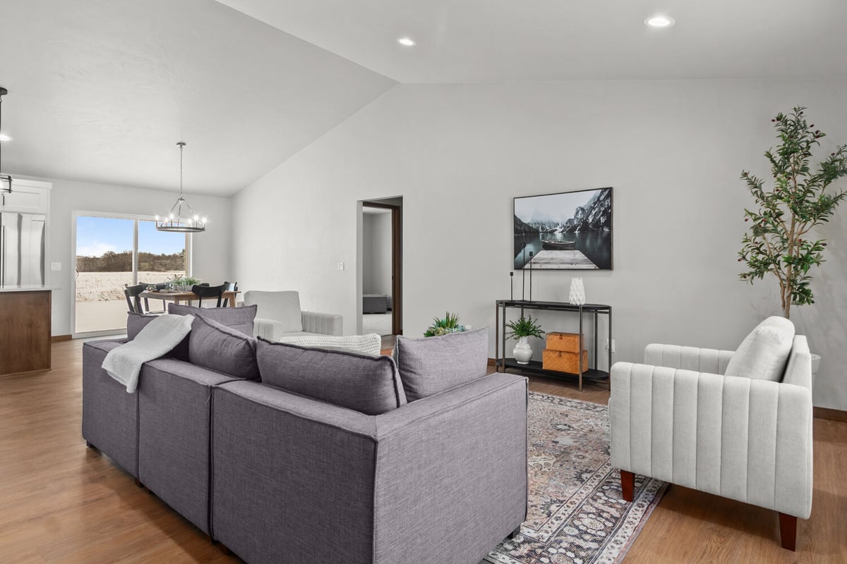 Large open-concept family room and dining area in Midwest Design Homes build in Kaukauna, WI