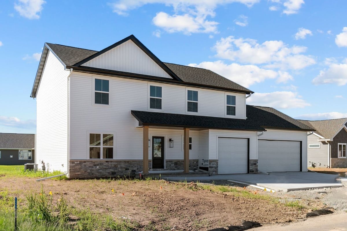 Front view of new Wisconsin home by Midwest Design Homes, under final construction