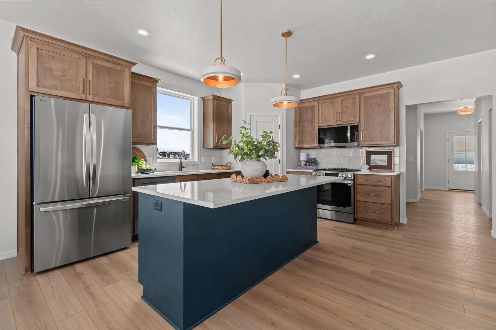 2380-scheuring-rd-lawrence-wi-kitchen-island-wide 2380-scheuring-rd-lawrence-wi-kitchen-island-wide